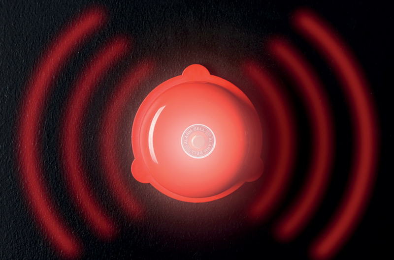A red fire alarm.